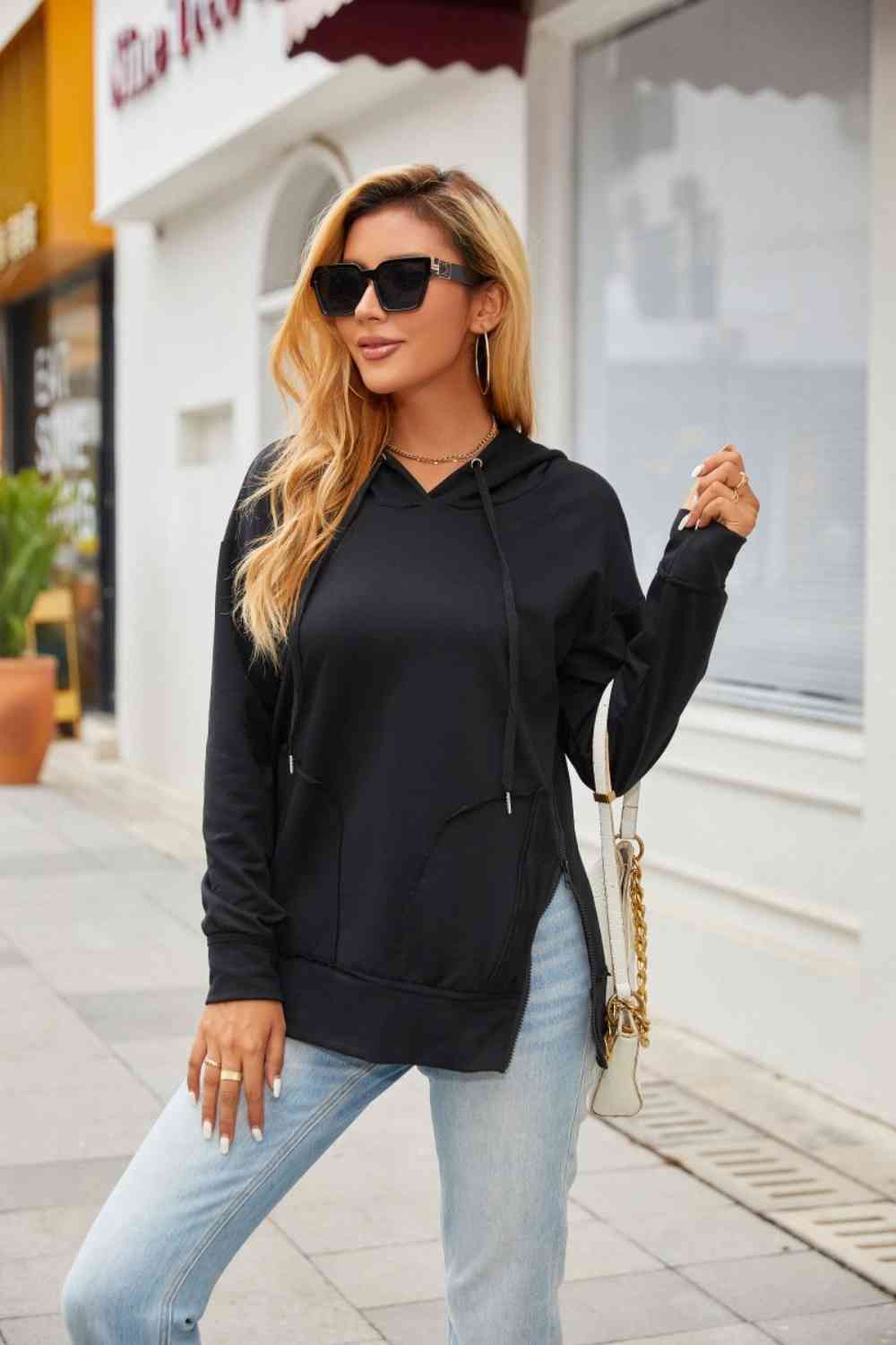 Sudadera con capucha y cordón con detalle de cremallera