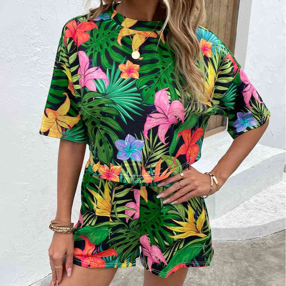 Floral Print Round Neck Dropped Shoulder Half Sleeve Top and Shorts Set