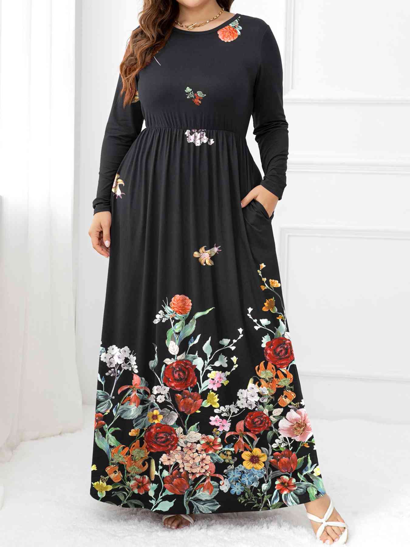 Plus Size Round Neck Maxi Dress with Pockets