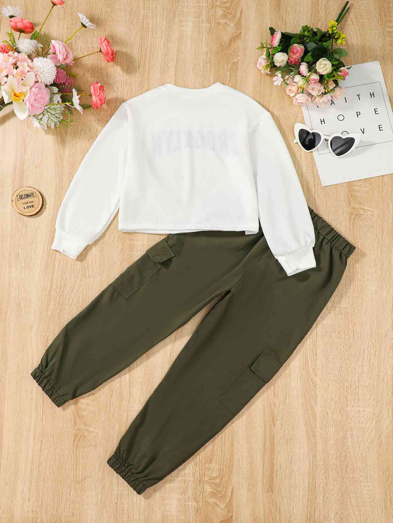 BROOKLYN Graphic Sweatshirt and Joggers Set