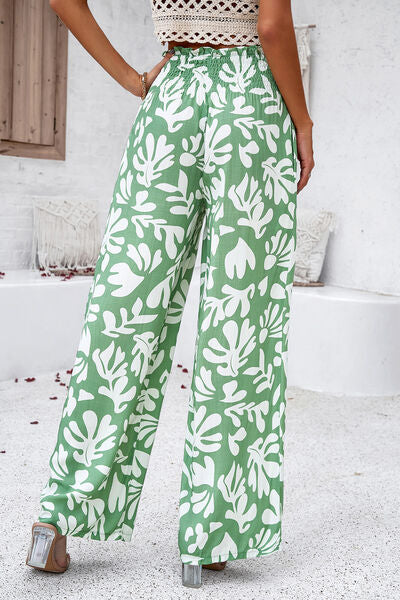 Pantalones anchos con estampado fruncido y bolsillos