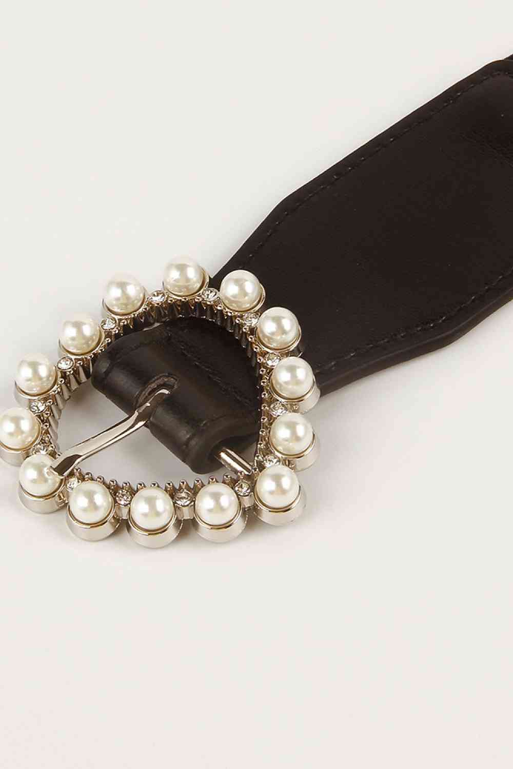 Cinturón elástico con hebilla de corazón de perlas