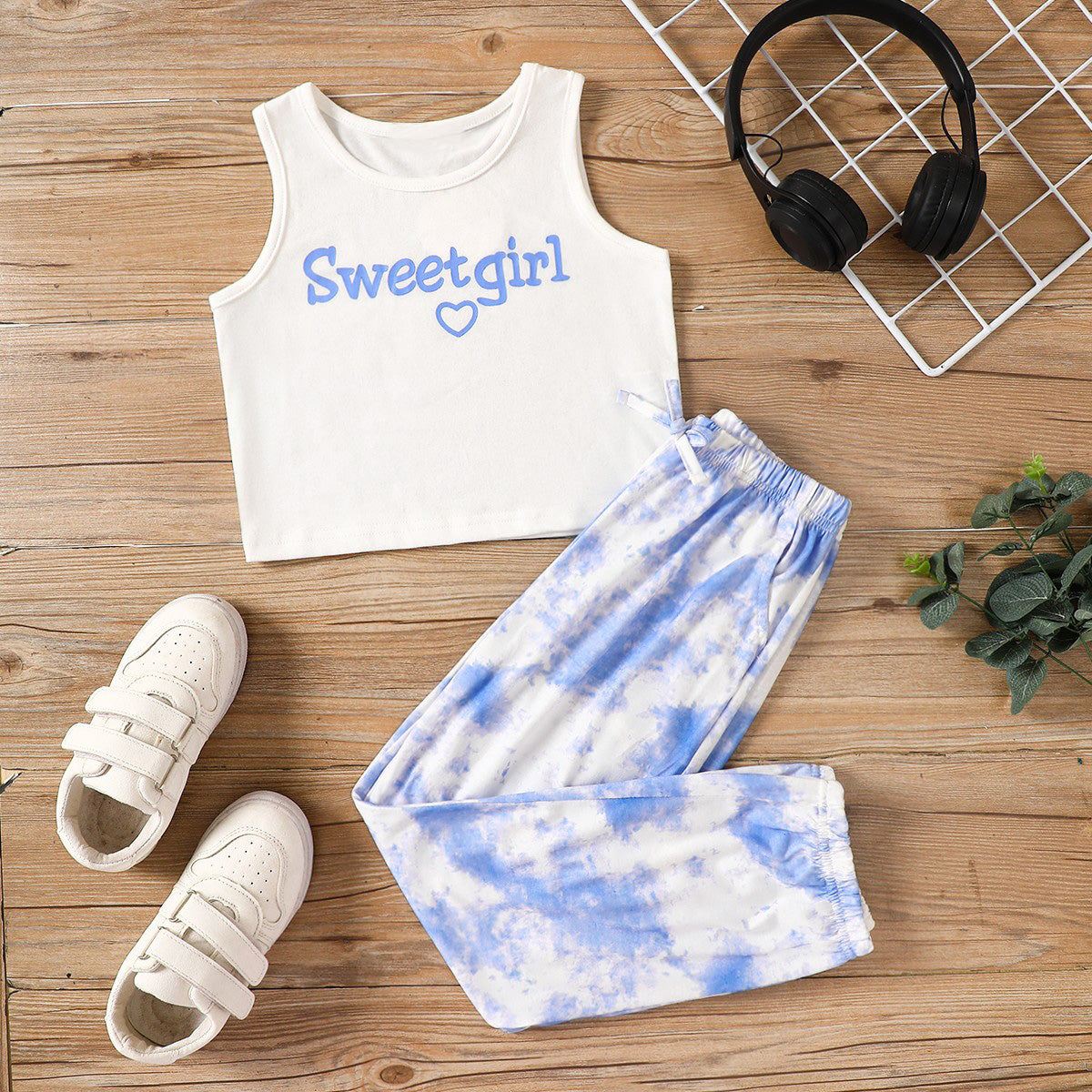 Conjunto de joggers con efecto tie-dye y camiseta sin mangas de SWEET GIRL