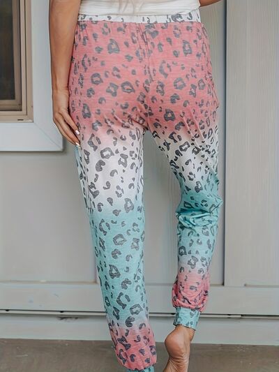 Pantalones de leopardo con cordón y bolsillos