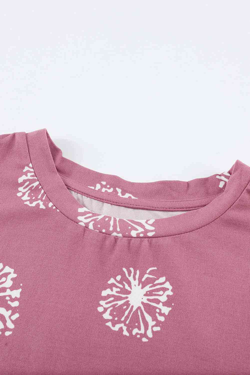 Camiseta con cuello redondo y estampado de diente de león para niñas