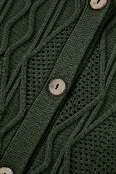 Suéter con botones de punto trenzado de talla grande
