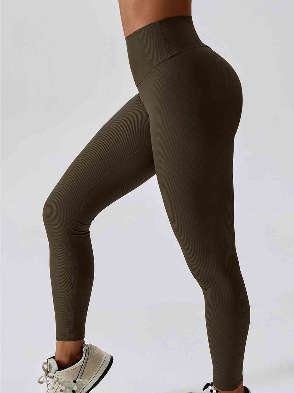 Pantalones deportivos de corte slim con cinturilla ancha