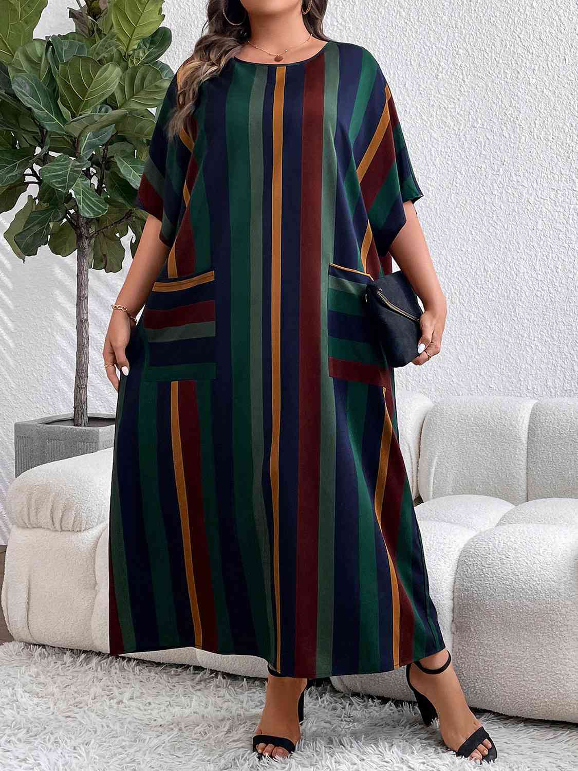 Vestido largo a rayas de talla grande con bolsillos