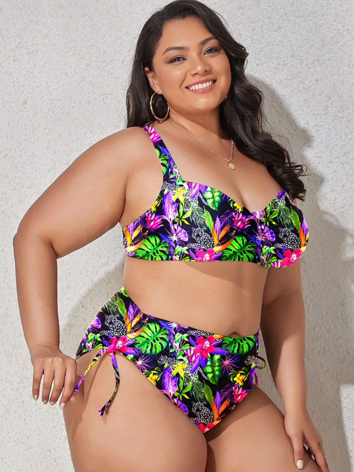 Conjunto de bikini con detalle de cordón estampado de talla grande